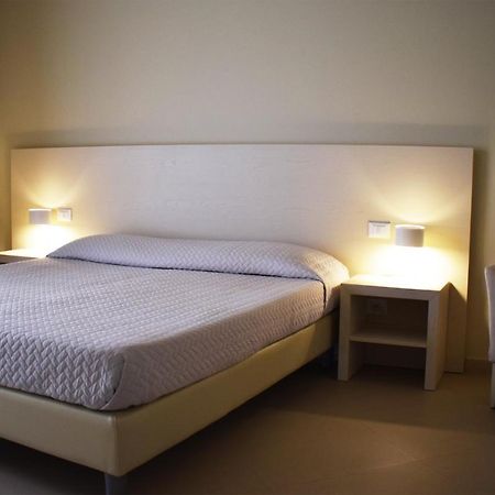 Hotel & Residence Exclusive Marina Di Carrara Exterior photo