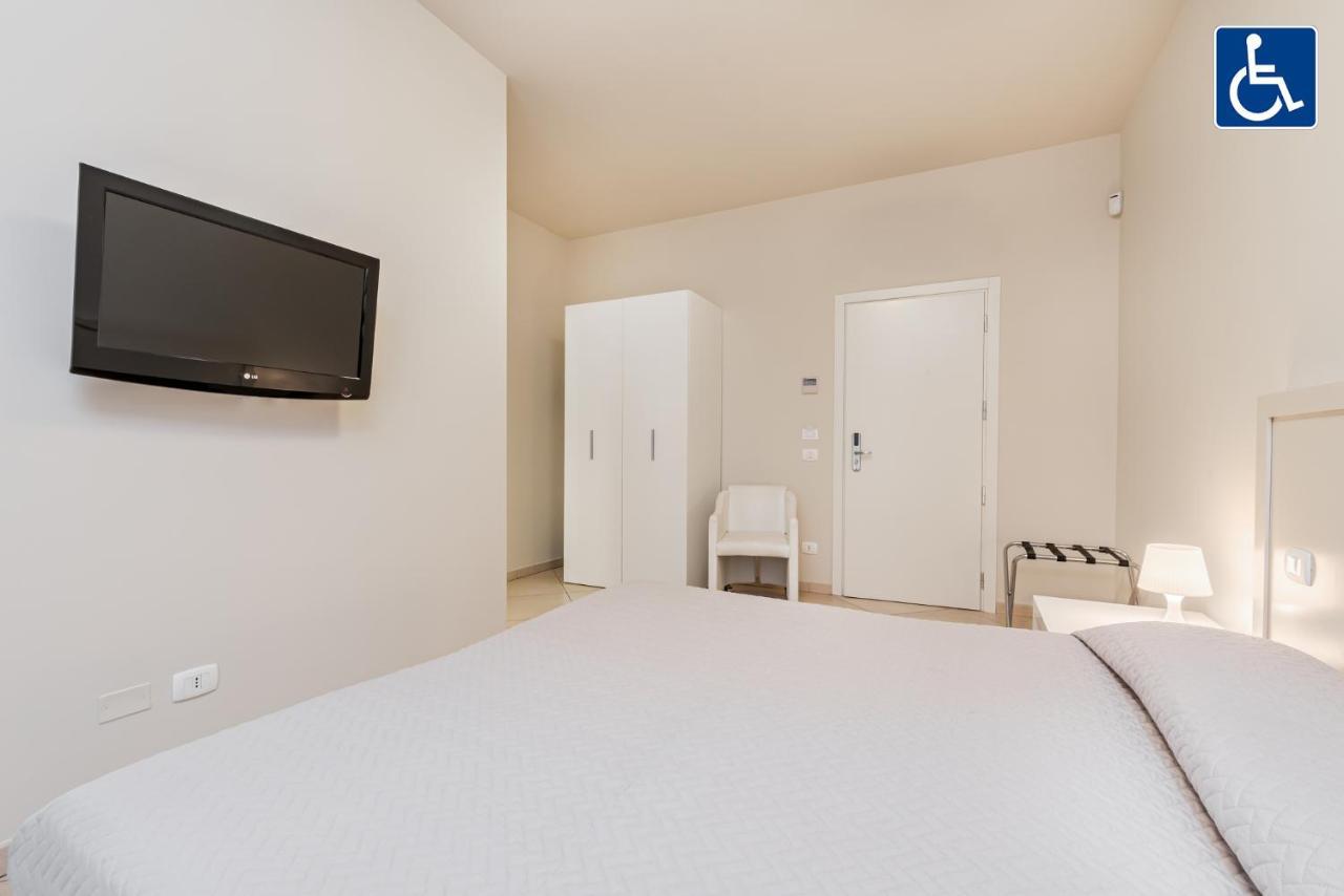 Hotel & Residence Exclusive Marina Di Carrara Exterior photo