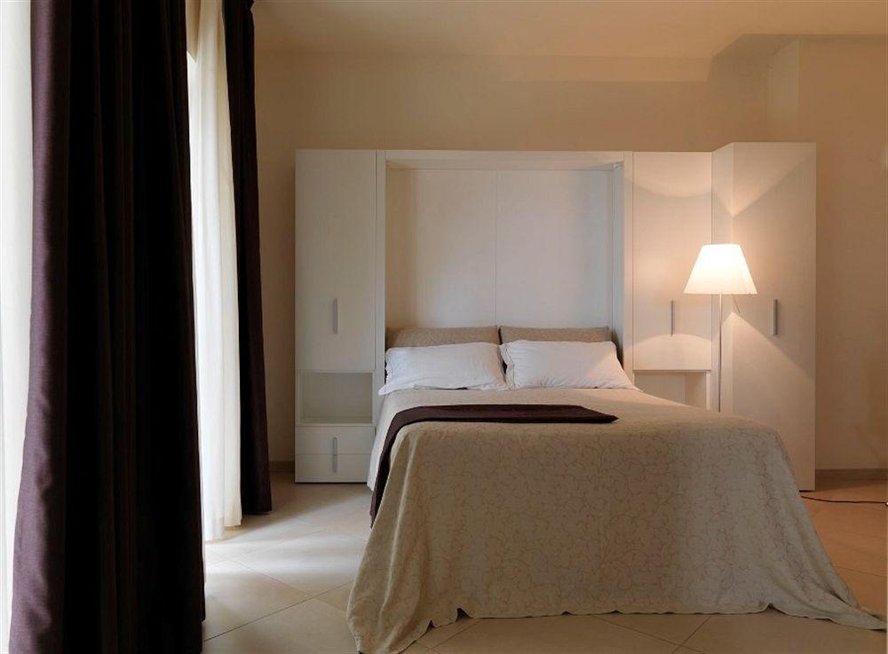 Hotel & Residence Exclusive Marina Di Carrara Exterior photo